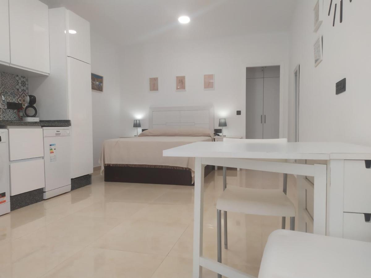 Apartamentos กอร์โดบา ภายนอก รูปภาพ