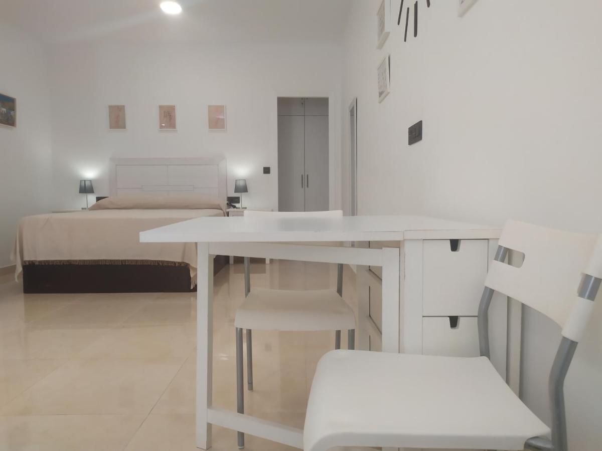 Apartamentos กอร์โดบา ภายนอก รูปภาพ